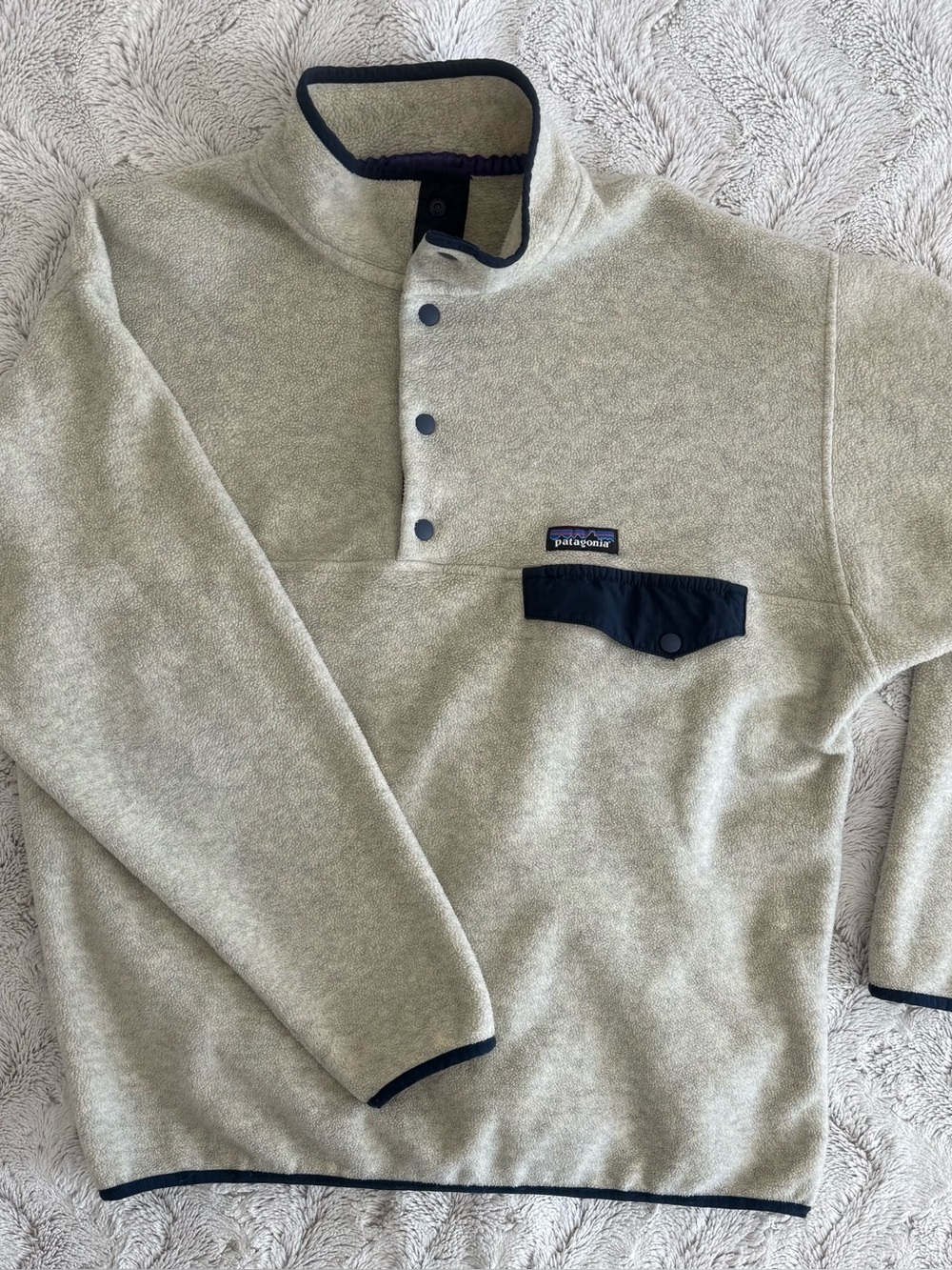 Patagonia Synchilla Fleece Pullover Men’s size Large Tan And Navy Outdoor Wear